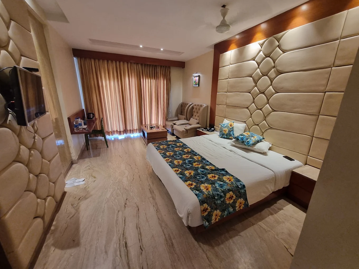Birla Dharamshala Ayodhya - Peaceful and Spacious Rooms